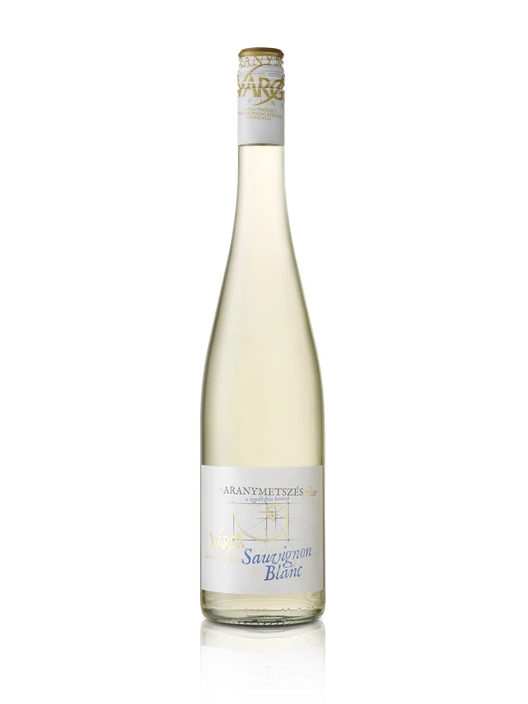 Aranymetszés Friss Sauvignon Blanc bottle with Hungarian label